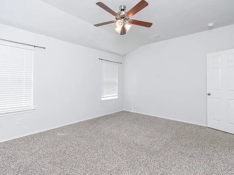 10009 Avendesora Rd — Photo 10