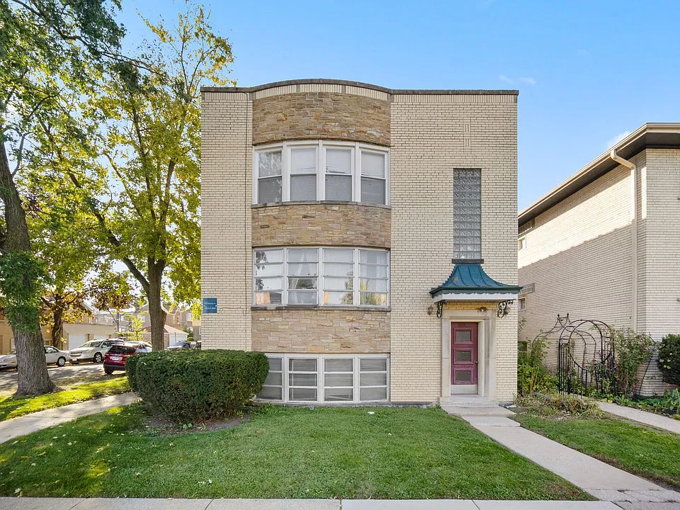 1648 Clarence Ave #BMT