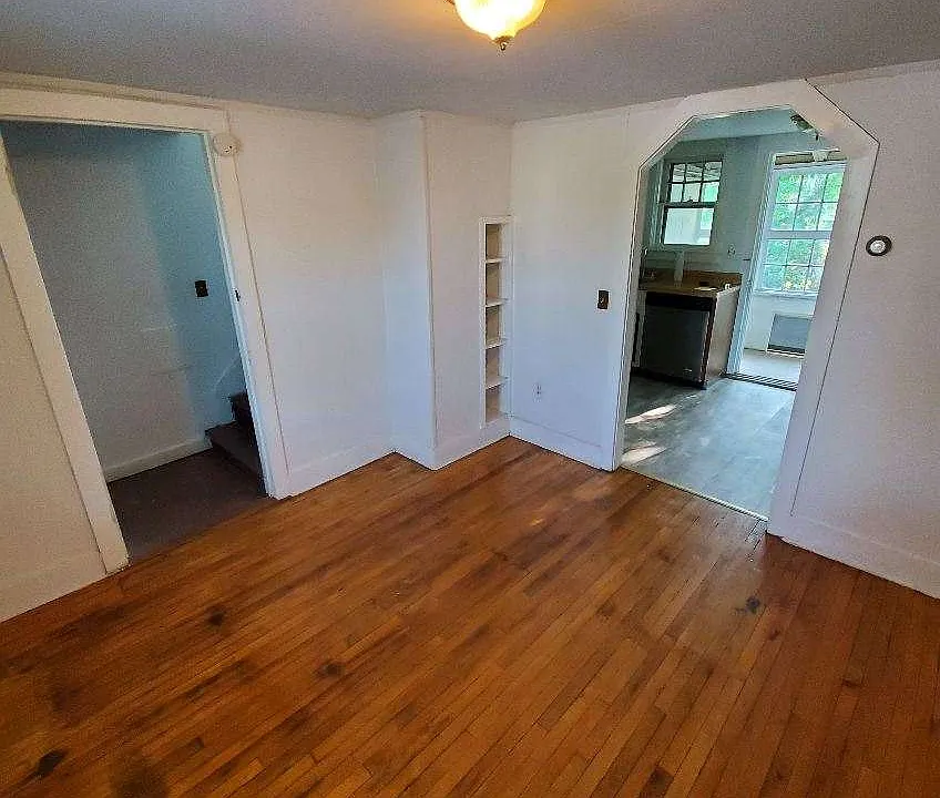 30 Franklin St #2