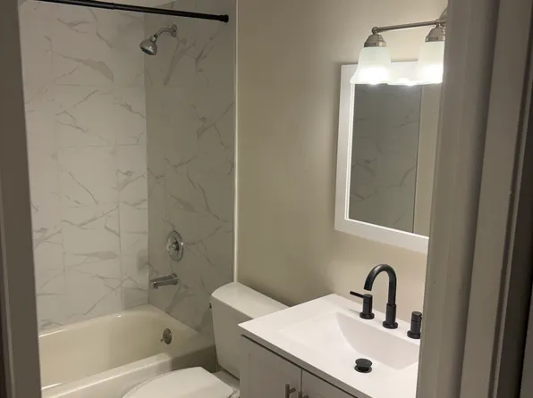 3802 N Lake Dr Unit 20, Tampa, FL 33614