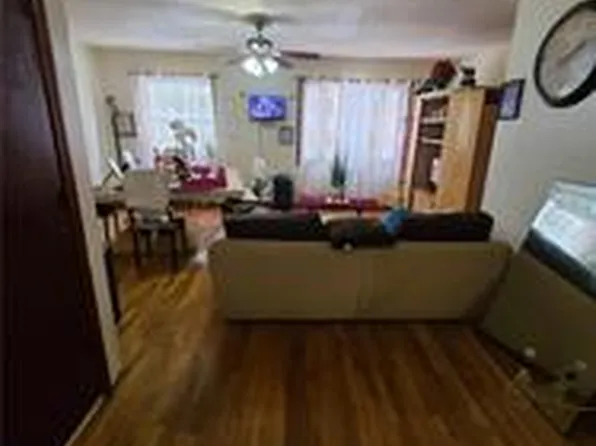 772 Lincoln Avenue image 2 of 9