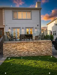 4527 Beach 45th Street