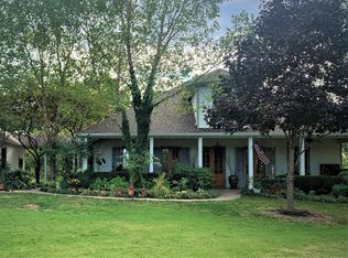 760 Hidden Springs Ln, Reeds Spring, MO 65737