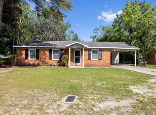 6547 Amanda Cir, Fayetteville, NC 28304