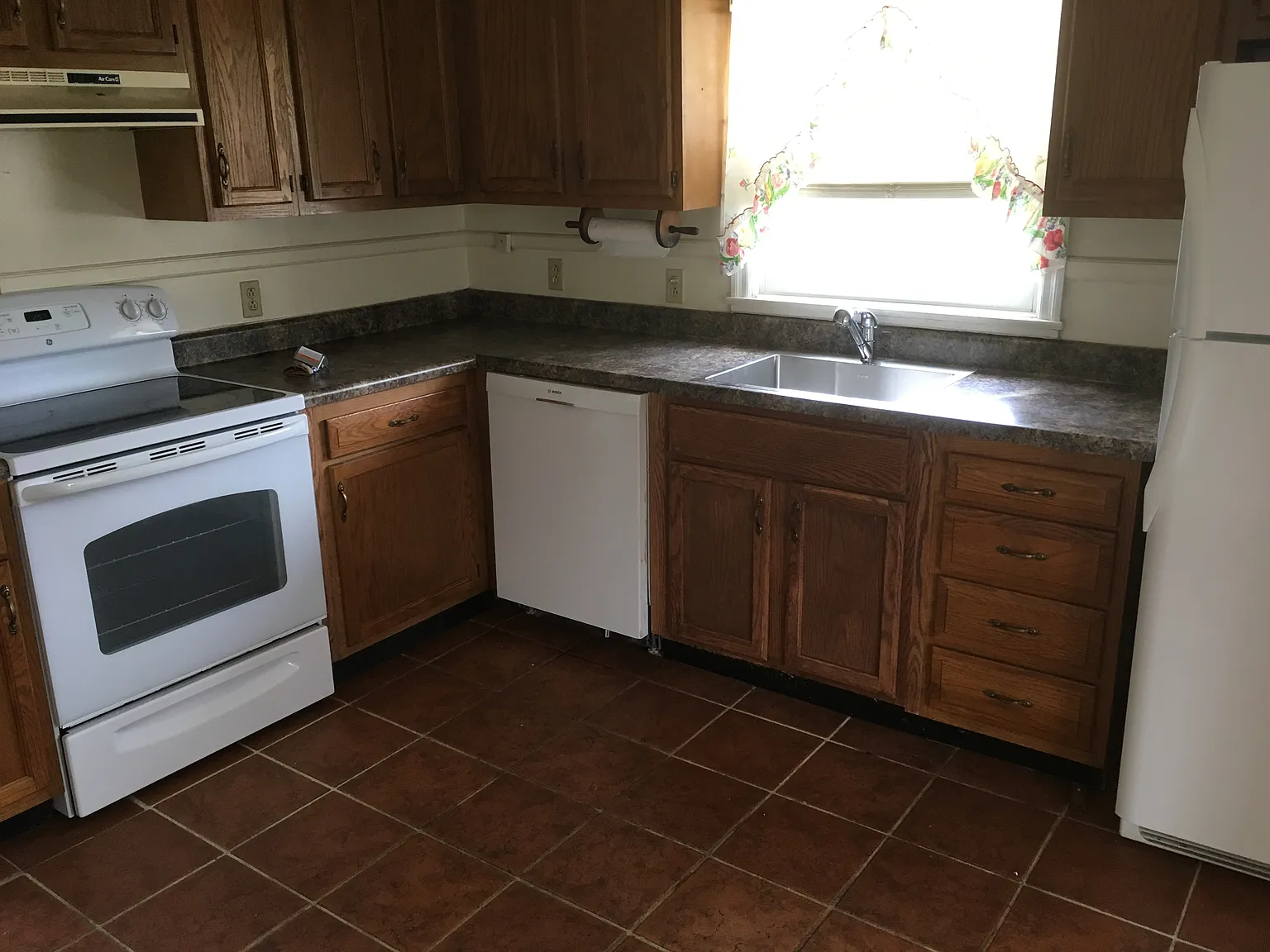3 bed, 1188 sqft, $1,050 — Photo 4