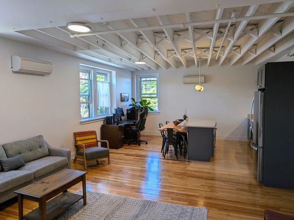 209 Water St #302