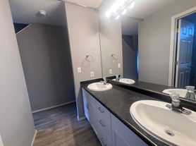560 Abby Ln, Branson, MO