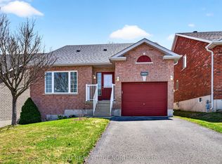 1021 Whitney Cres, Midland, ON L4R5N3