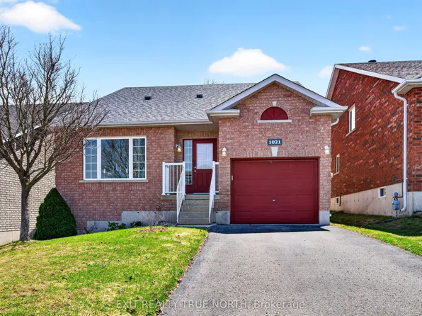 1021 Whitney Cres, Midland, ON L4R 5N3