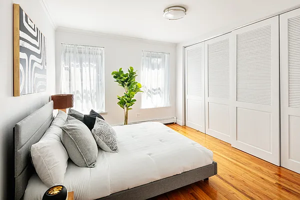 Sold by Compass | media 4