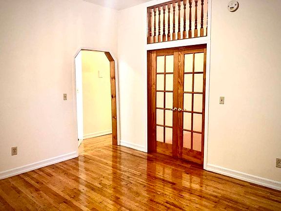 5th image of 71 Underhill Ave APT 1R