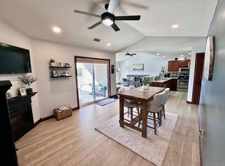 605 Sandy Point Rd #323, Harpers Ferry, IA 52146