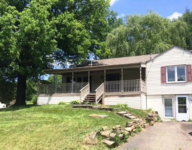 123 Harold St photo 1
