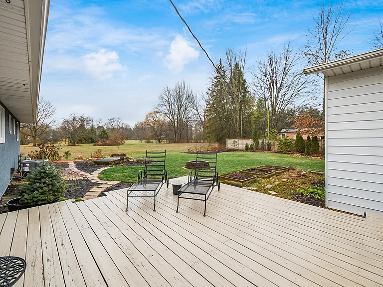 6875 Central College Rd — Photo 32
