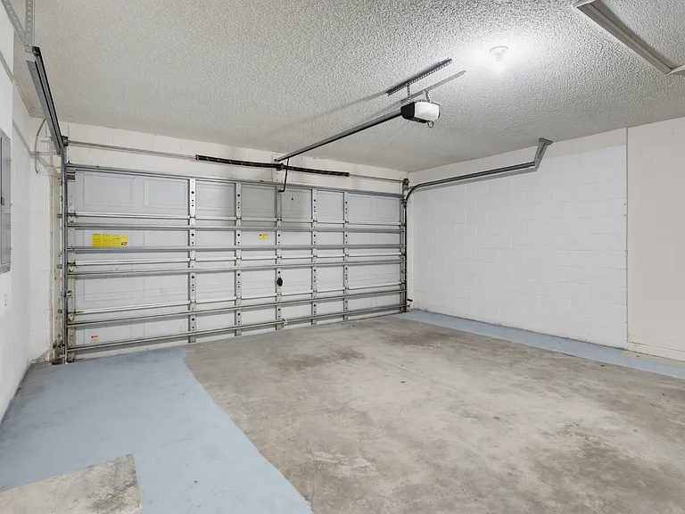 3015 Elbib Dr #1 — Photo 10