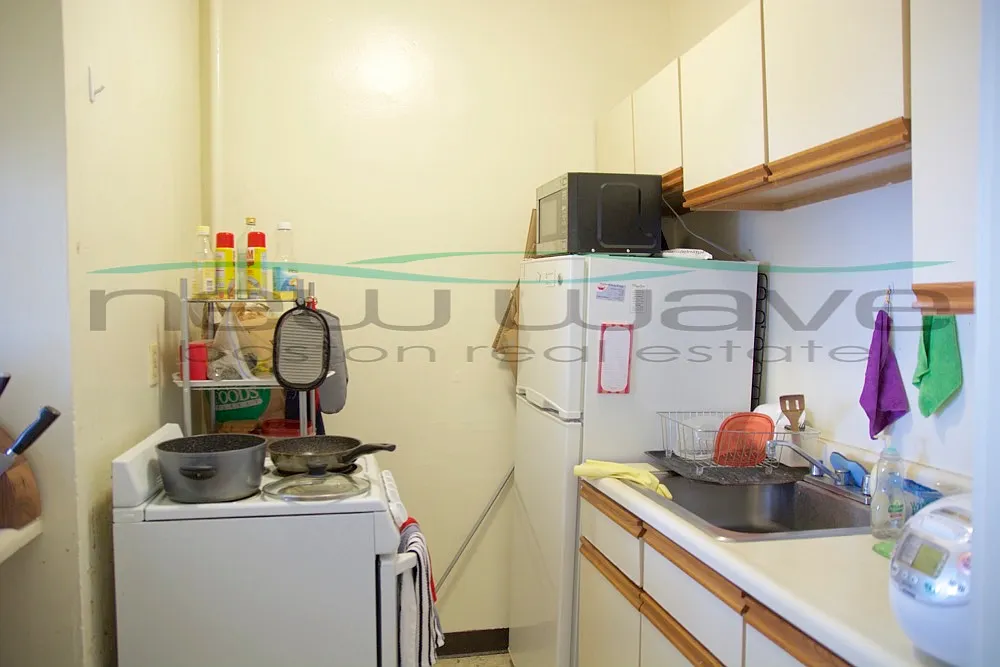 Studio, 450 sqft, $2,450 — Photo 4
