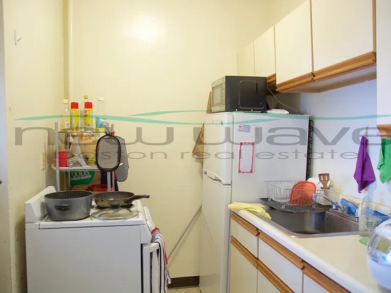 55 Queensberry St #8 — Photo 2