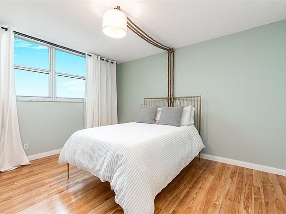 5th image of 812 Briny Ave APT 8D
