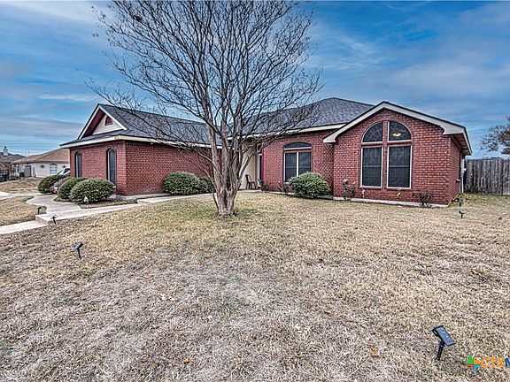 2nd image of 4200 Maggie Dr