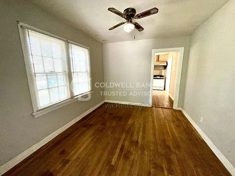 3012 22nd St — Photo 4