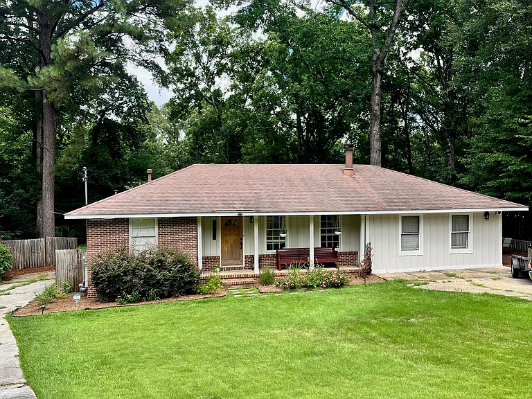 247 Denson Dr — Photo 1