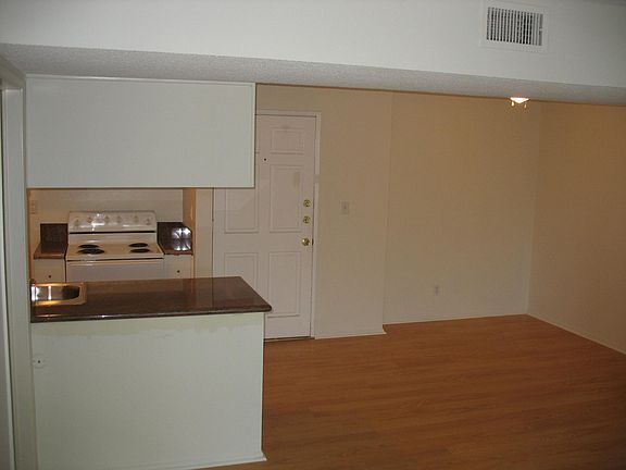 5th image of 18307 Burbank Blvd Unit 316