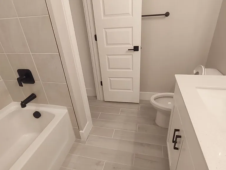 100 Runaway Field Ave — Photo 9