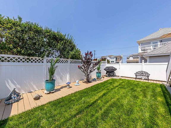 5th image of 124 W Palm Rd #124