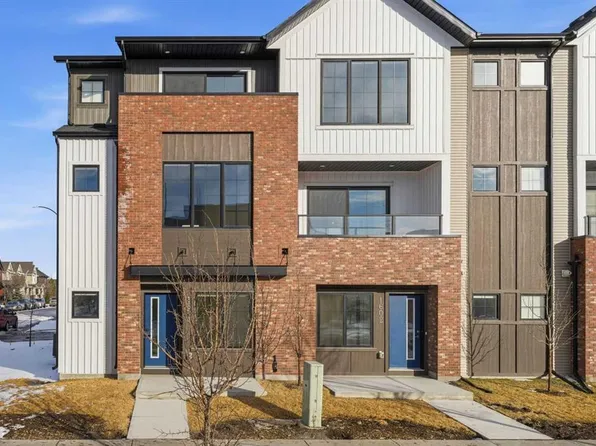 201 N Cooperswood Grn SW #1601, Airdrie, AB T4B 5R2