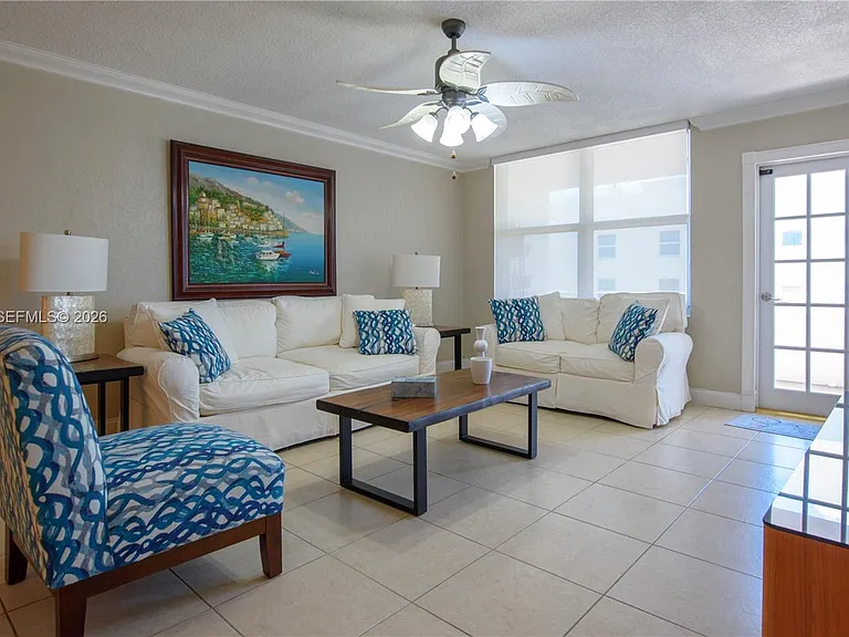 9225 Collins Ave #1206 — Photo 9