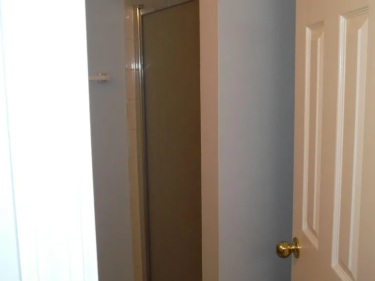 3035 Sir Hamilton Cir — Photo 10