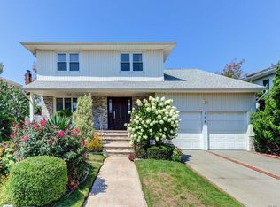 109 Scott Dr, Atlantic Beach, NY 11509