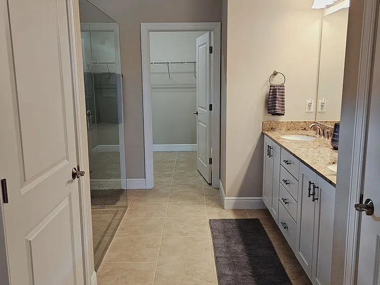 10468 Crooked Creek Dr — Photo 29