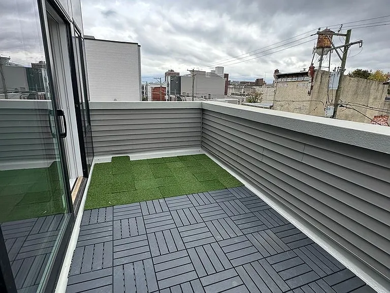 2631 W Oxford St #2 — Photo 11