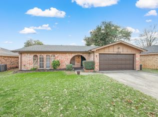 1632 Winchester Way, Bedford, TX 76022