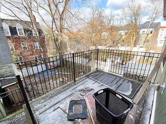 5th image of 91 Cedar St APT 3
