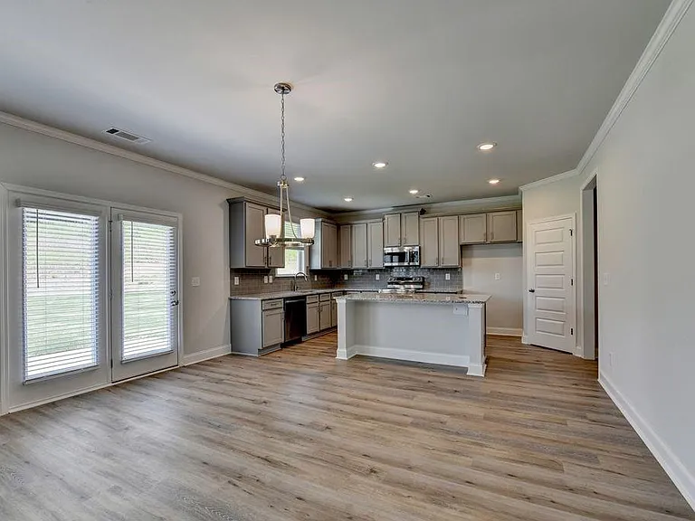 7309 Yewtree Dr — Photo 16