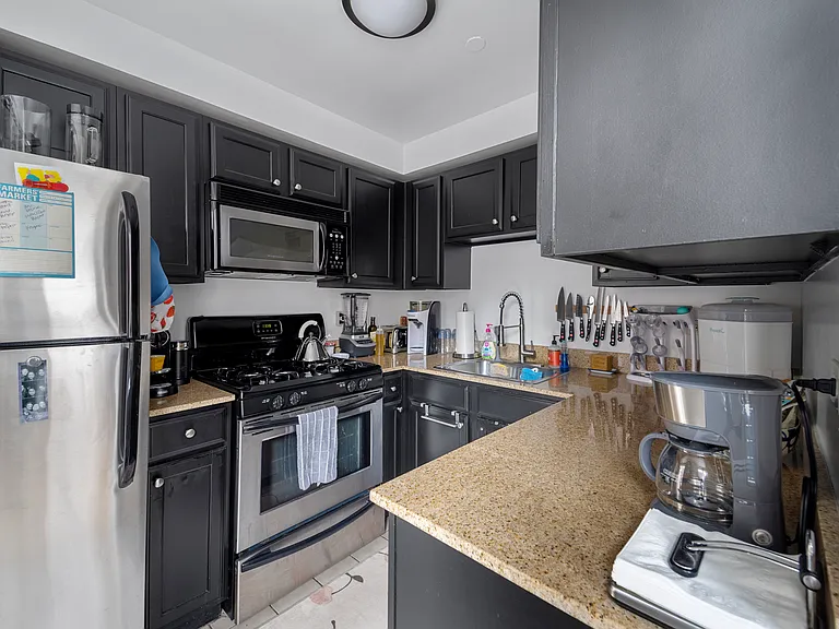 756 Washington St #2D — Photo 6