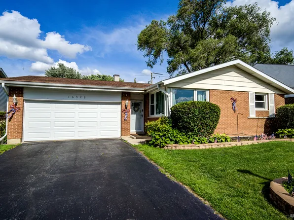 16529 Brenden Ln, Oak Forest, IL 60452
