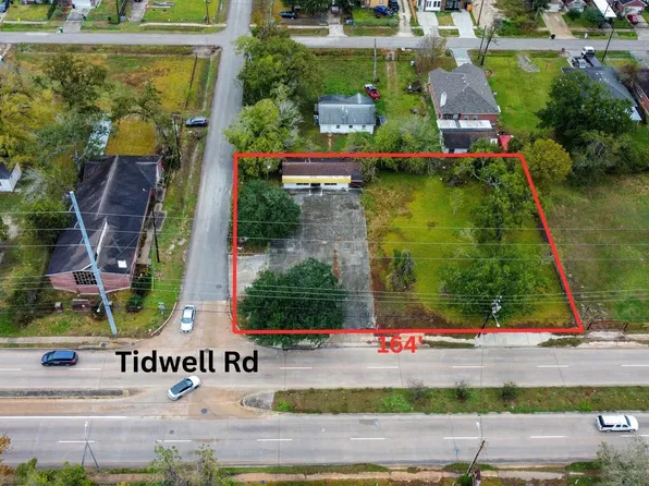 8101 Tidwell Rd, Houston, TX 77028