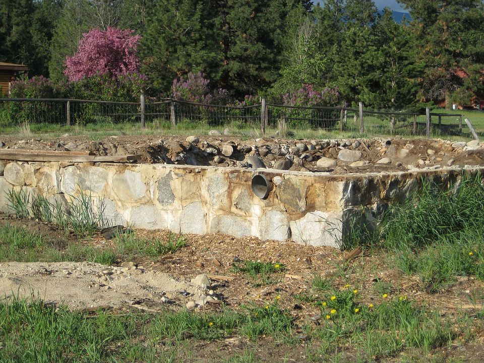 OLD BARN STONE FOUNDATION