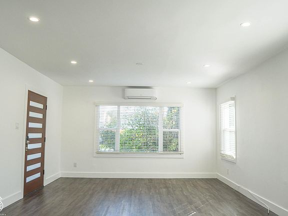 3rd image of 5407 Monroe St