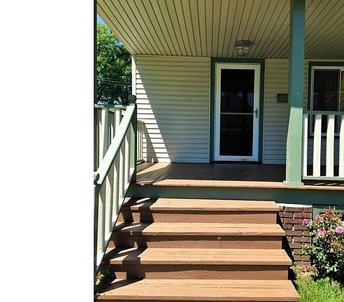 3rd image of 2064 Marlowe Ave