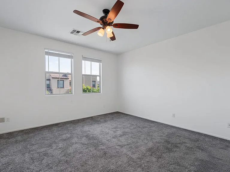 1886 E Don Carlos Ave #139 — Photo 26