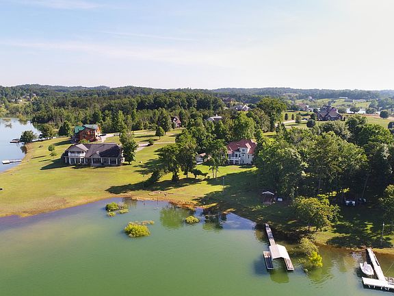 5th image of Harbor Hills Dr