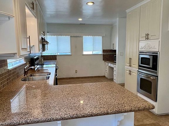 3rd image of 2055 N San Antonio Ave