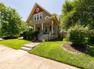 609 E Monroe St, Bloomington, IL