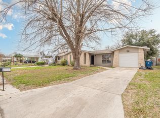 4910 Borchers Dr, Kirby, TX 78219