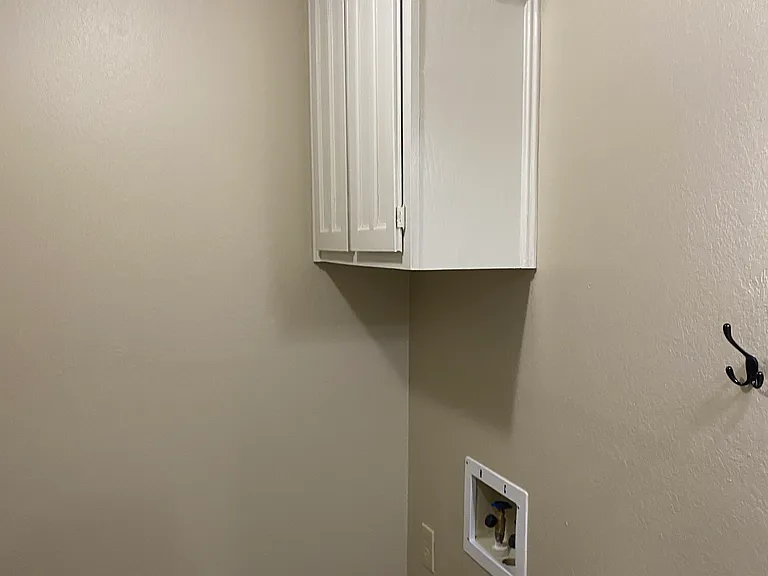 Half Bath W/D connections