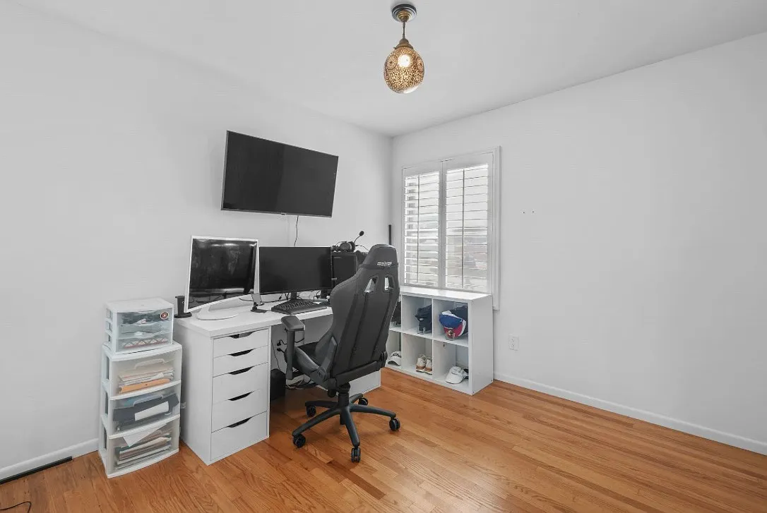4 bed, 1352 sqft, $1,500 — Photo 4